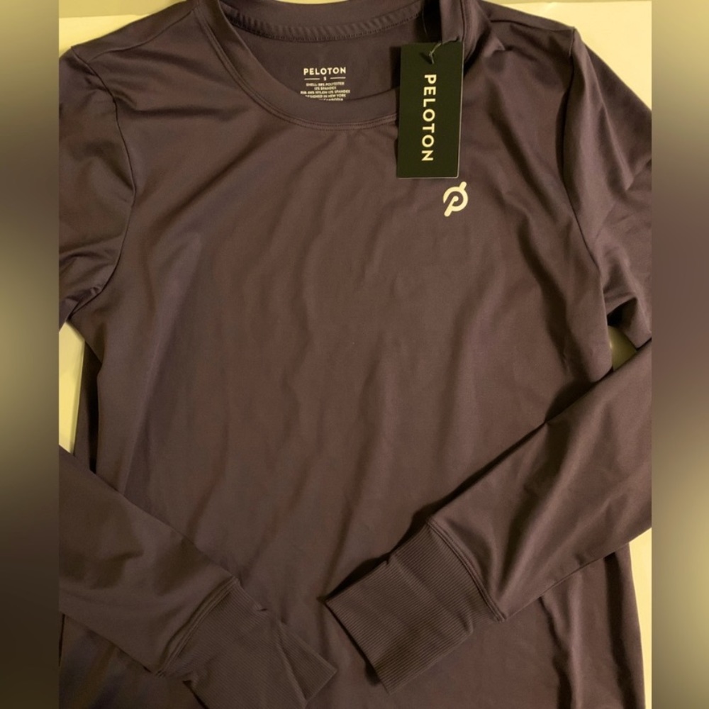 Peloton top long sleeve Shirt new